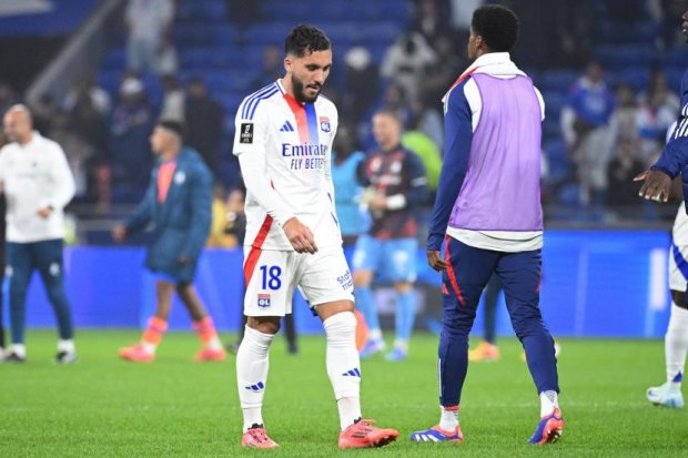 “Thật đáng xấu hổ”