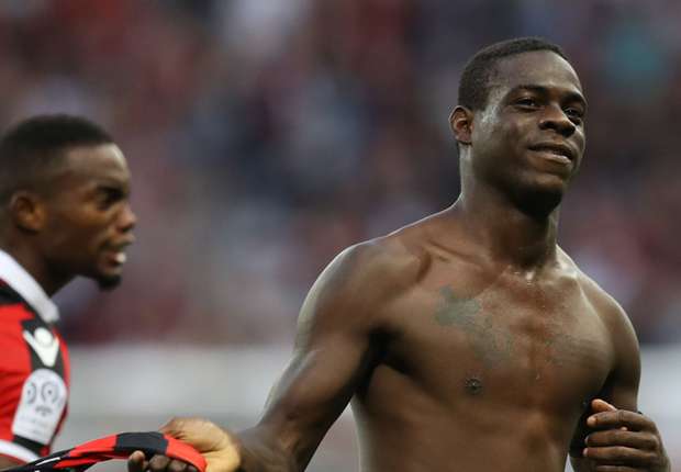 Thầy cũ khuyên Balotelli bớt “ngu ngốc”