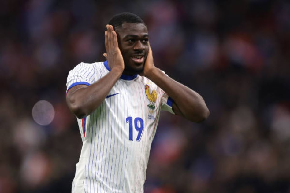 Thay Ugarte, Man United tính nẫng tay trên Milan