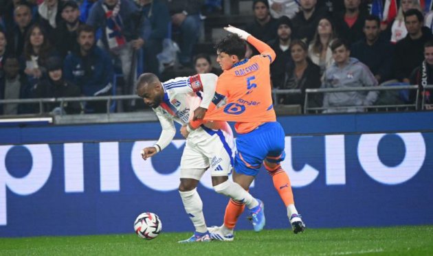 Thẻ đỏ tai hại, sếp lớn Marseille tìm trọng tài gây chiến