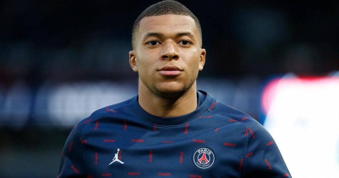 Thông số khiến Messi kém xa Mbappe