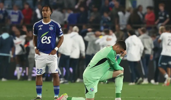 Thủ môn cho mượn của Chelsea được bầu là cầu thủ xuất sắc nhất Strasbourg