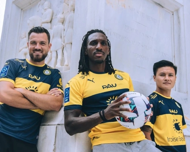 Tiền vệ Pau: ‘Tôi không nhận ra nổi đồng đội mình nữa’