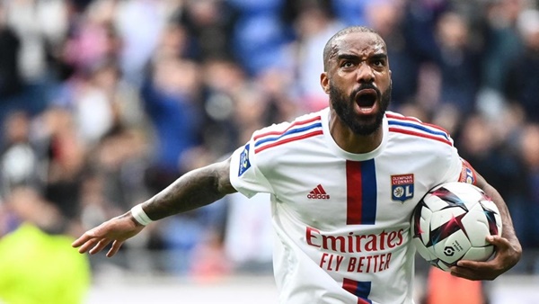 Trận đấu khó tin nhất của bóng đá châu Âu mùa này