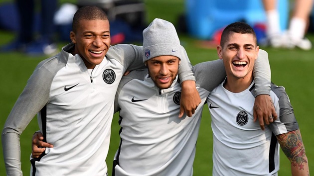 Tương lai của Mbappe và Neymar bấp bênh, “thủ lĩnh tuyến giữa” liền nói 1 câu