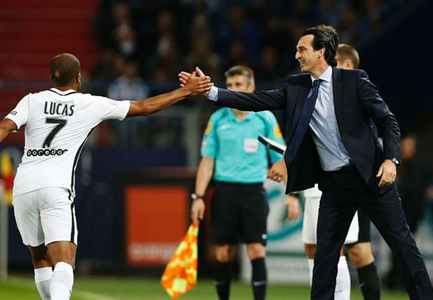 Unai Emery hạnh phúc sau chiến thắng