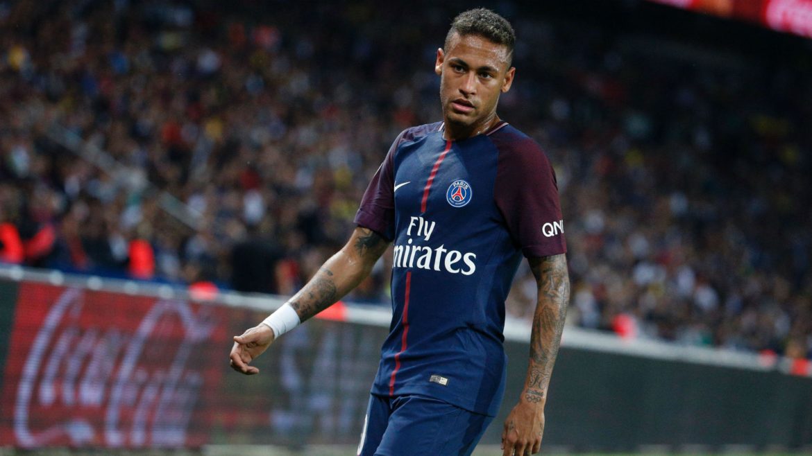 Vì sao Paris Saint Germain nguyện làm ‘con nợ’ vì Neymar?