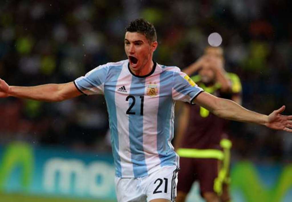 Xác nhận PSG săn tiền đạo tuyển thủ Argentina